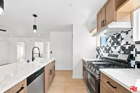 577 W Ave 28, Los Angeles, CA 90065