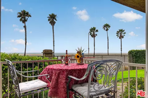 200 E Surfside Dr, Port Hueneme, CA 93041