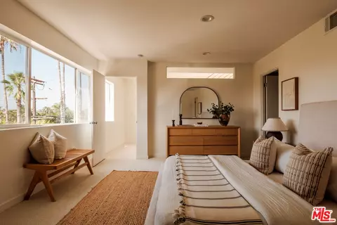 691 Mildred Ave #2, Venice, CA 90291