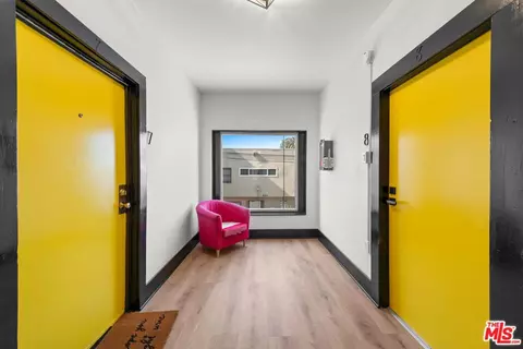 Entry Way - 623 E Broadway, Long Beach, CA 90802 photo 1 of 2