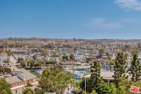 13600 Marina Pointe Dr #907, Marina Del Rey, CA 90292