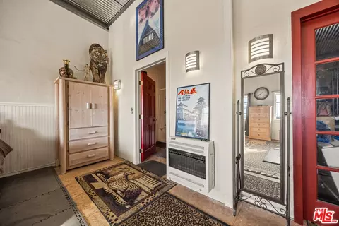 Entry Way - 9025 Camp Rock Rd, Lucerne Valley, CA 92356 photo 1 of 2