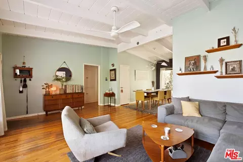 2132 Vine St, Los Angeles, CA 90068