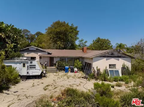 Exterior - 29029 Cliffside Dr, Malibu, CA 90265 photo 7 of 9
