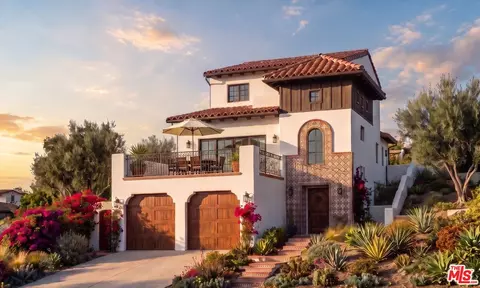 736 Haverford Ave, Pacific Palisades, CA 90272