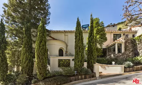1701 Queens Ct, Los Angeles, CA 90069
