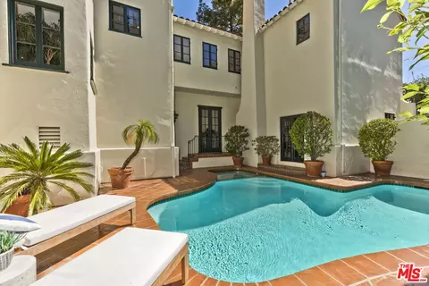 1701 Queens Ct, Los Angeles, CA 90069