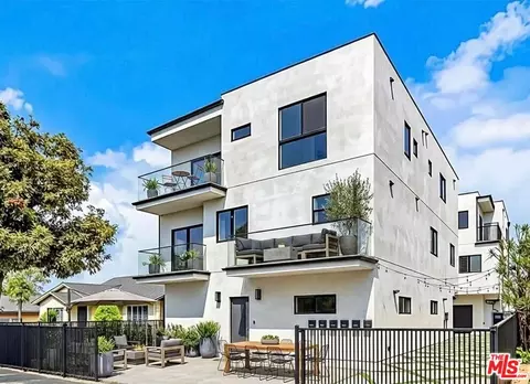 4703 Saturn St, Los Angeles, CA 90019