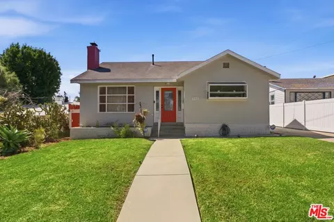 332 E Plymouth St, Inglewood, CA 90302