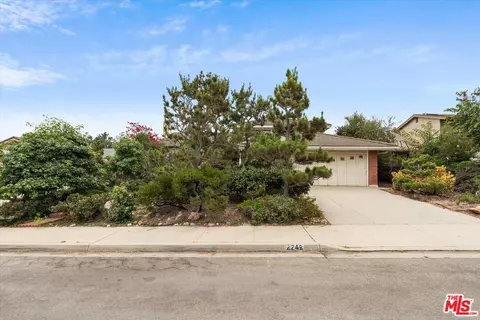 Exterior - 2243 Newquist Ct, Camarillo, CA 93010 photo 12 of 12