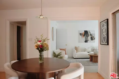 1328 Havenhurst Dr #202, West Hollywood, CA 90046