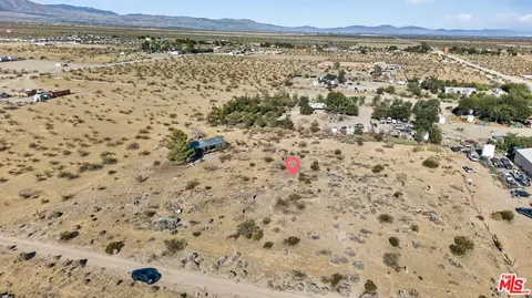 171 E Avenue T #2, Palmdale, CA 93591 photo 2
