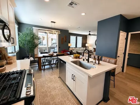 1525 Stratus Dr, Pomona, CA 91768