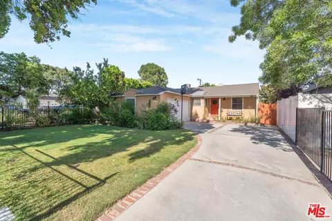 5410 Columbus Ave, Sherman Oaks, CA 91411