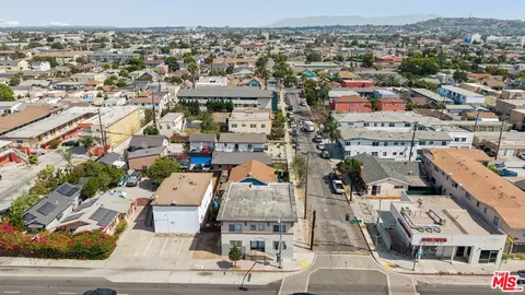 View/Area - 1089 E 7th St, Long Beach, CA 90813 photo 14 of 15