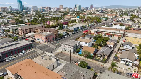 View/Area - 1089 E 7th St, Long Beach, CA 90813 photo 4 of 15