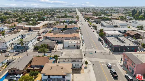 View/Area - 1089 E 7th St, Long Beach, CA 90813 photo 13 of 15