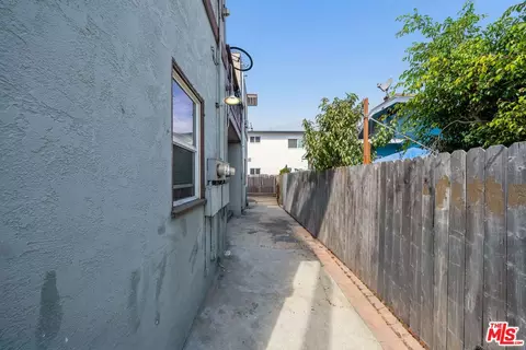 Exterior - 1089 E 7th St, Long Beach, CA 90813 photo 2 of 2