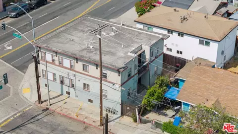 View/Area - 1089 E 7th St, Long Beach, CA 90813 photo 10 of 15