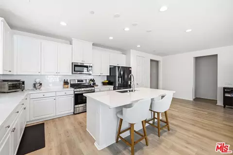 2141 Jenner St, Lancaster, CA 93535 photo 4