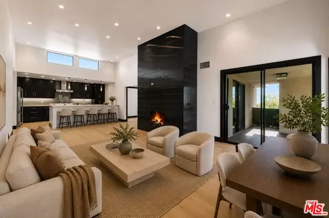 9025 Keith Ave #302, West Hollywood, CA 90069