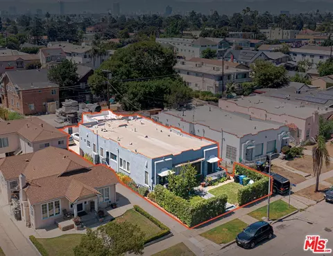 2211 S Bronson Ave, Los Angeles, CA 90018