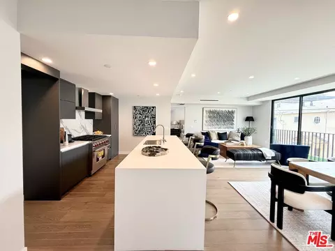 1017 N Croft Ave #203, Los Angeles, CA 90069