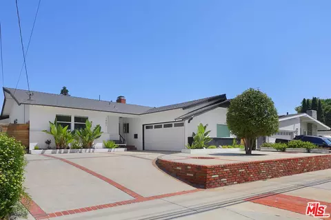 1957 Redondela Dr, Rancho Palos Verdes, CA 90275