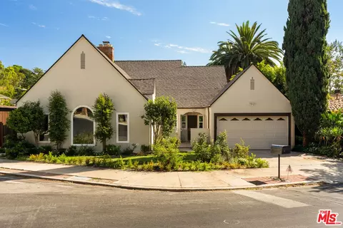 3141 E La Suvida Dr, Los Angeles, CA 90068