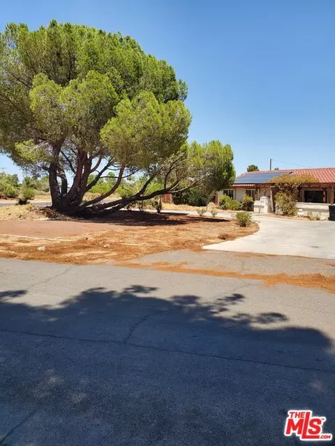 Other - 13435 Tioga Rd, Apple Valley, CA 92308 photo 2 of 11