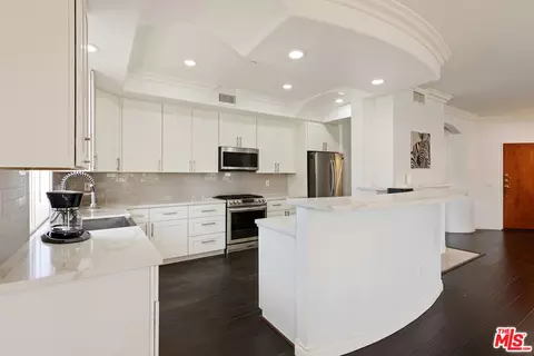 1862 S Bentley Ave #202, Los Angeles, CA 90025