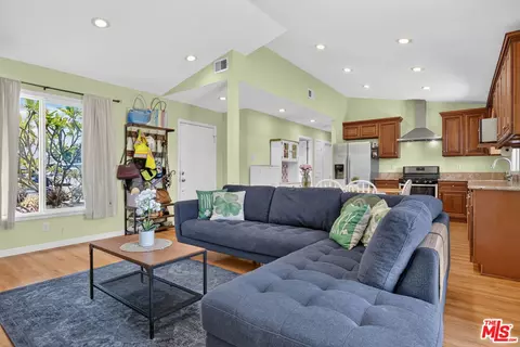 Living - 169 W 234th St, Carson, CA 90745 photo 4 of 4