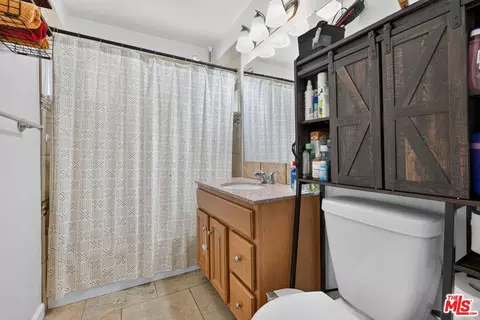 Bath - 169 W 234th St, Carson, CA 90745 photo 1 of 1