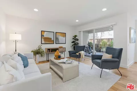 446 San Vicente Blvd #106, Santa Monica, CA 90402