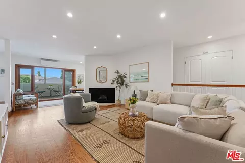 944 17th St #6, Santa Monica, CA 90403