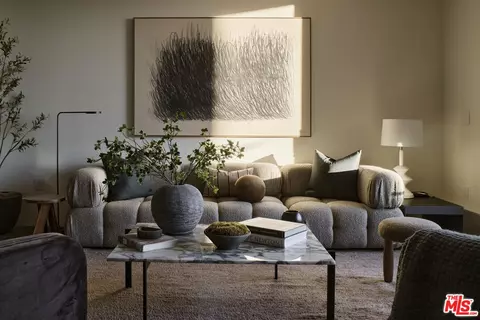 8420 W Sunset Blvd #703, West Hollywood, CA 90069