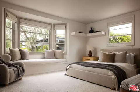 Bedroom - 4217 Avenue Del Mar, Carpinteria, CA 93013 photo 2 of 5