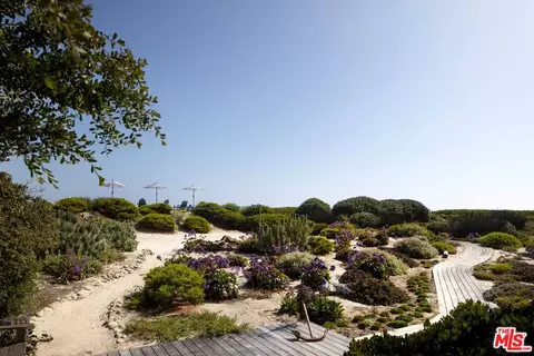 Exterior - 4217 Avenue Del Mar, Carpinteria, CA 93013 photo 7 of 11