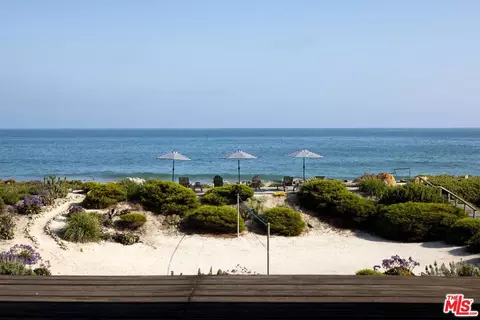 View/Area - 4217 Avenue Del Mar, Carpinteria, CA 93013 photo 3 of 8