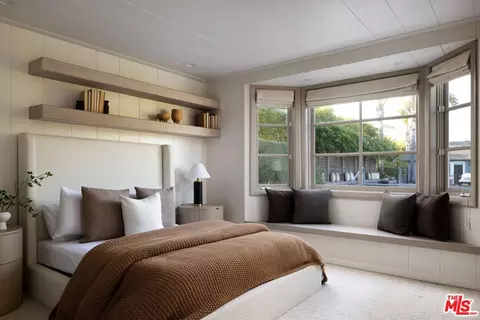 Bedroom - 4217 Avenue Del Mar, Carpinteria, CA 93013 photo 3 of 5