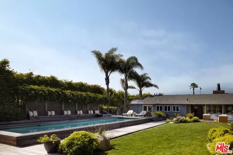 Exterior - 4217 Avenue Del Mar, Carpinteria, CA 93013 photo 5 of 11