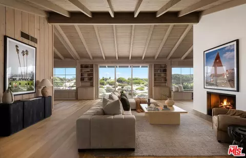 Living - 4217 Avenue Del Mar, Carpinteria, CA 93013 photo 1 of 6