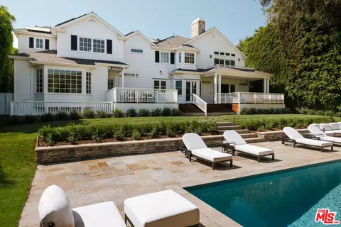 1228 Amalfi Dr, Pacific Palisades, CA 90272