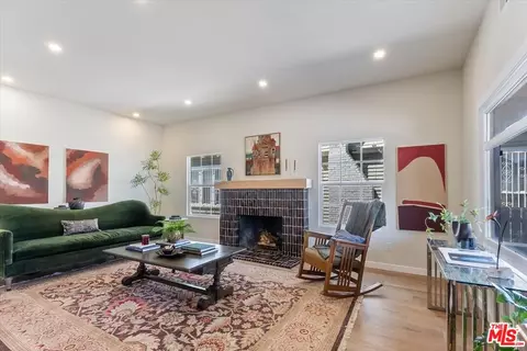 1651 S Wilton Pl, Los Angeles, CA 90019