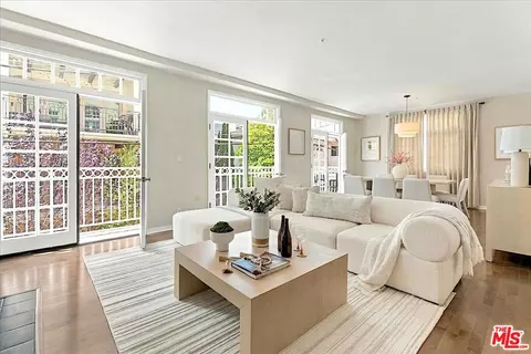1645 Camden Ave #202, Los Angeles, CA 90025