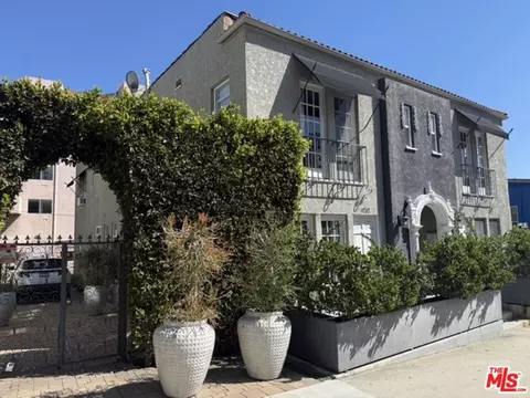 1750 N La Brea Ave, Los Angeles, CA 90046