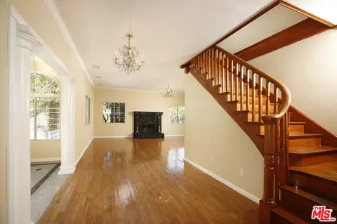 4915 El Canto Dr, Los Angeles, CA 90041