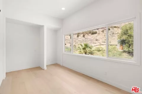 Bedroom - 5255 Soledad Canyon Rd, Acton, CA 93510 photo 2 of 3