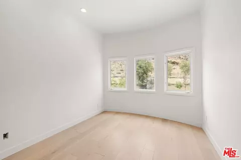 Bedroom - 5255 Soledad Canyon Rd, Acton, CA 93510 photo 1 of 3