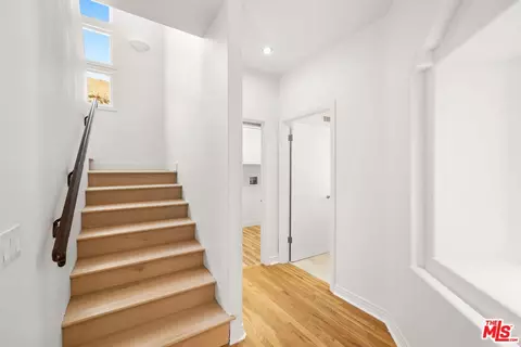 Entry Way - 5255 Soledad Canyon Rd, Acton, CA 93510 photo 4 of 6